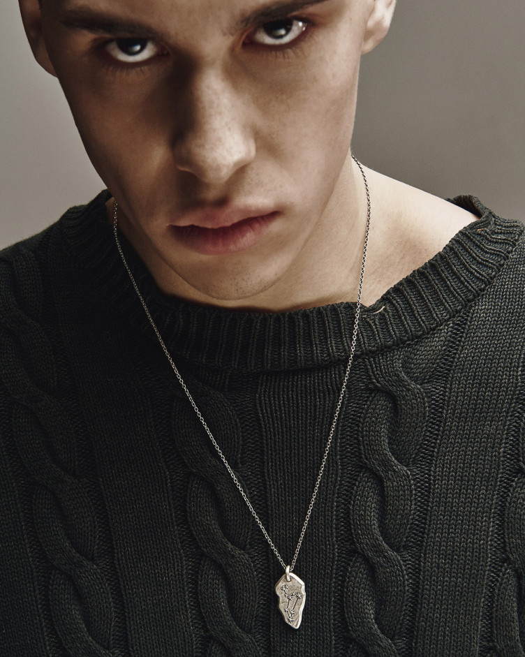 Srebrny wisiorek GWIAZDOZBIÓR SKORPION na łańcuszku 2