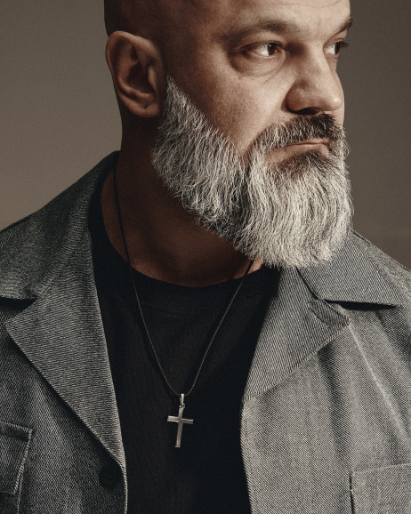 Krzyż REDEEMER z białego złota 4