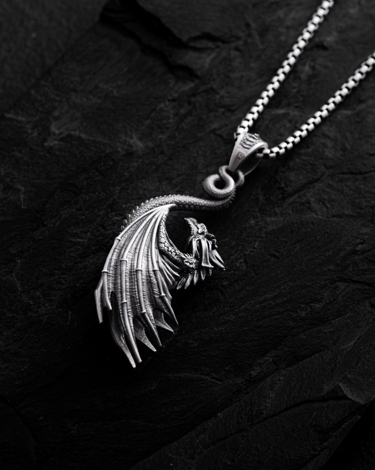 Srebrny wisiorek DRAGON 2