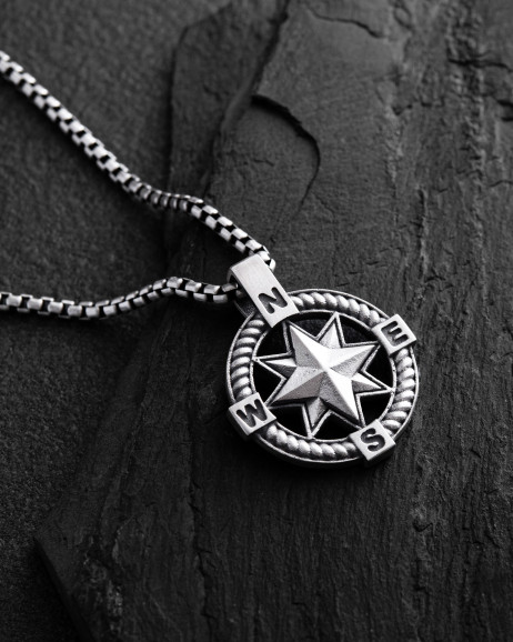 Srebrny wisiorek WIND ROSE