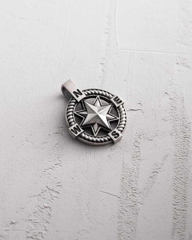 Srebrny wisiorek WIND ROSE 4