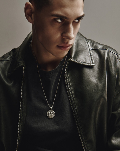 Srebrny wisiorek JESUS SHEPHERD 2