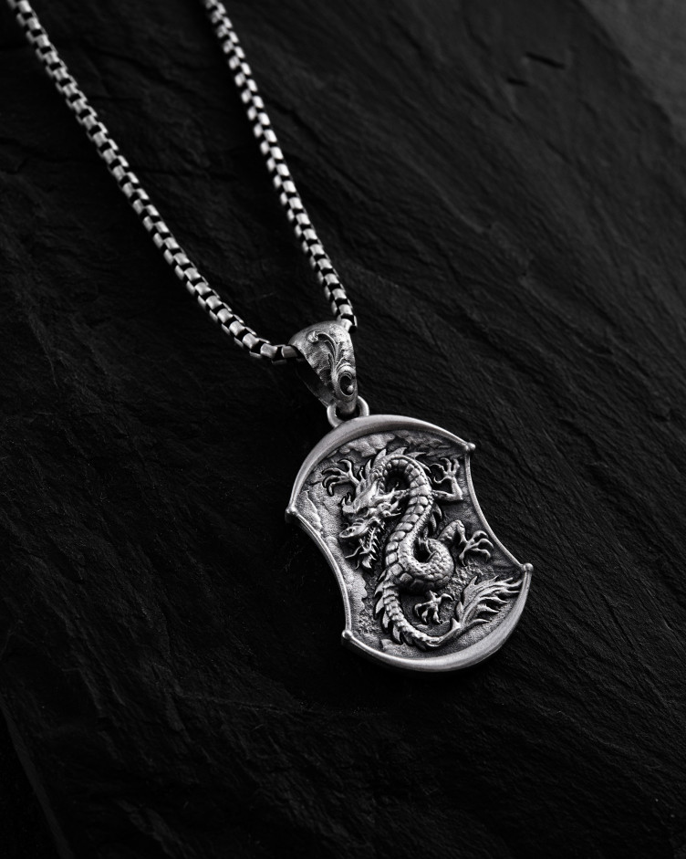 Srebrny wisiorek SMOK 3