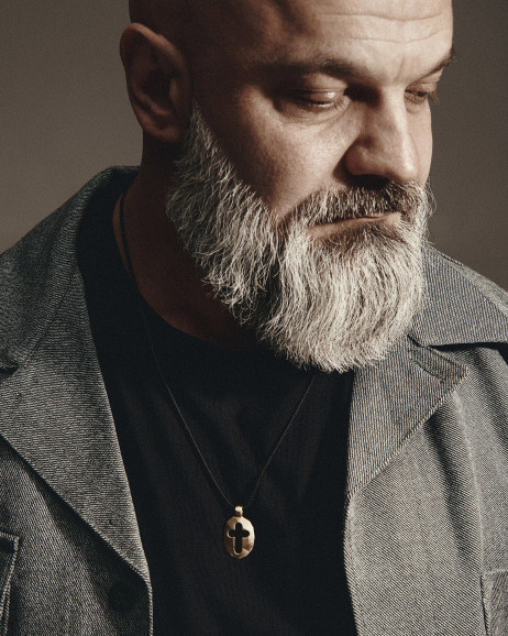 Wisiorek – krzyż TARCZA WIARY (żółte złoto) 2