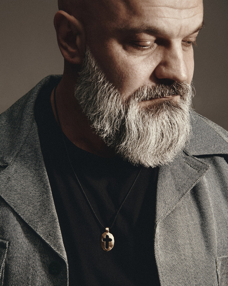 Wisiorek – krzyż TARCZA WIARY (żółte złoto) 2