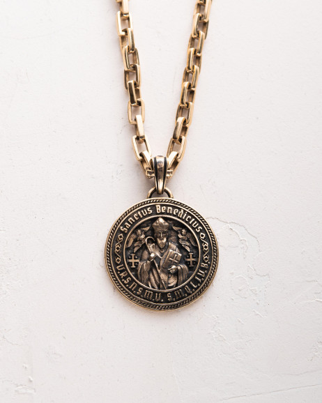 Wisiorek SANCTUS BENEDICTUS (żółte złoto) 4