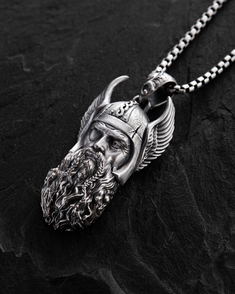 Srebrny wisiorek WIKING WOJOWNIK ODYN 4