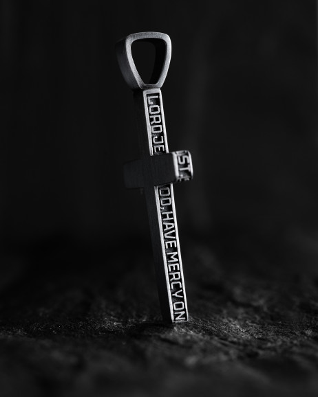 Srebrny krzyż JESUS PRAYER 3