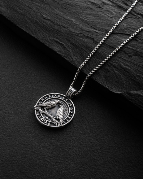Srebrny wisiorek ODIN'S RAVENS. RUNES. VALKNUT 3