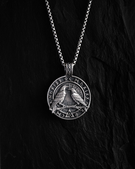 Srebrny wisiorek ODIN'S RAVENS. RUNES. VALKNUT