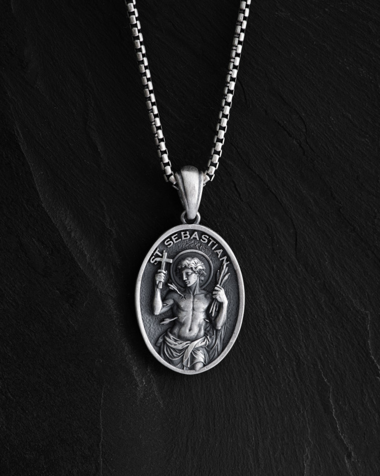 Srebrny wisiorek SAINT SEBASTIAN