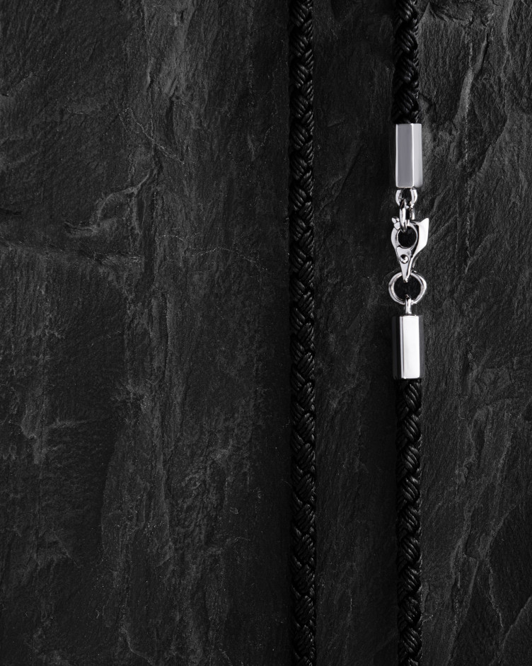 Jedwabny sznurek FACET z wstawkami z białego złota 14k