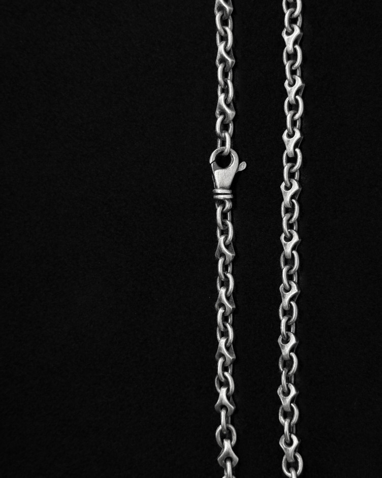 Srebrny łańcuszek MOEDIG