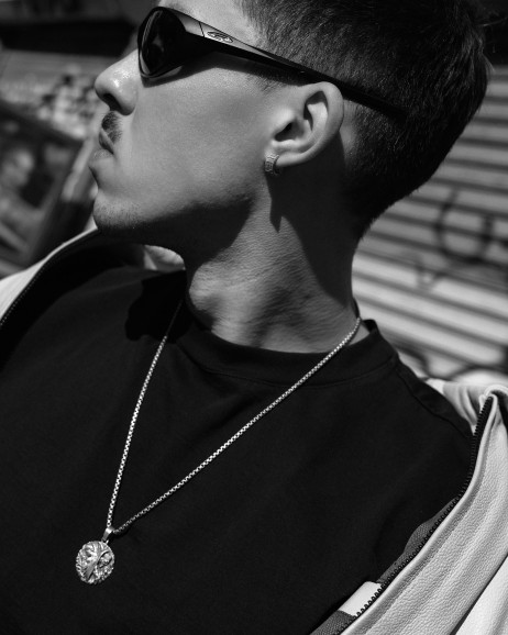 Srebrny kolczyk-kółko REYTEL 8