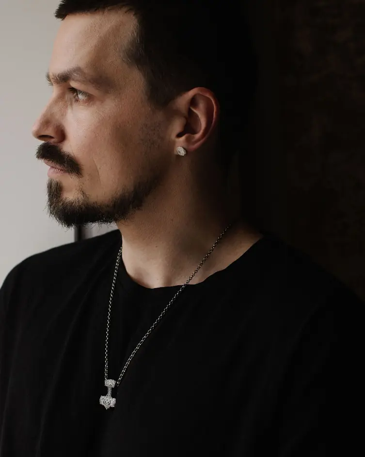 Srebrny kolczyk wkrętka MONTE 9