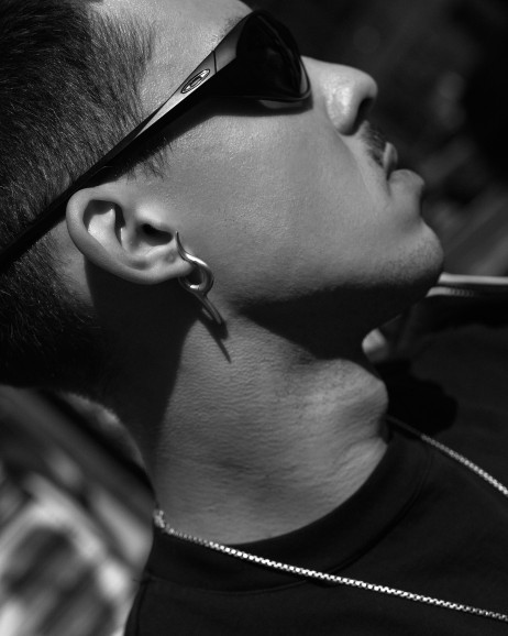 Srebrny mono - kolczyk FLAME 10