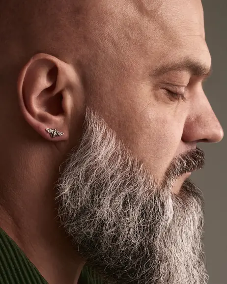 Srebrny kolczyk wkrętka STING 2