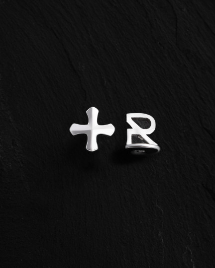 Kolczyk wkrętka TEMPLAR CROSS (białe złoto) - 3448
