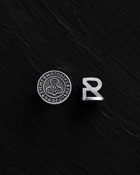 Srebrny mono - kolczyk THOR'S HAMMER. RUNES