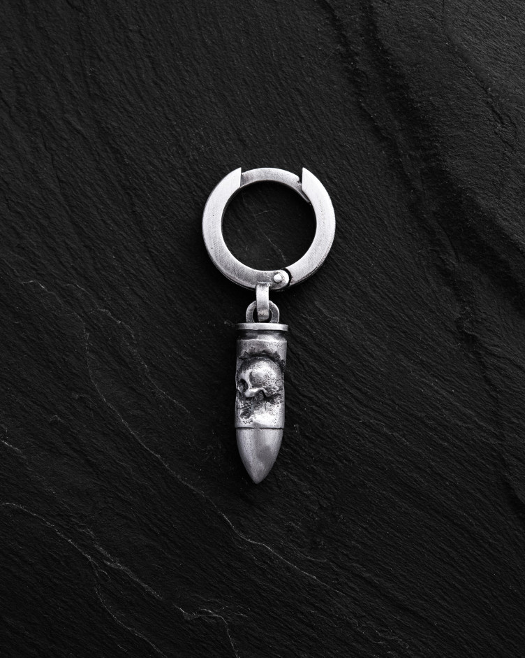 Srebrny mono - kolczyk BULLET. MEMENTO MORI