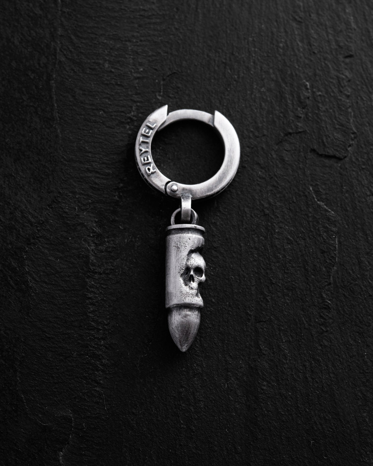 Srebrny mono - kolczyk BULLET. MEMENTO MORI 3
