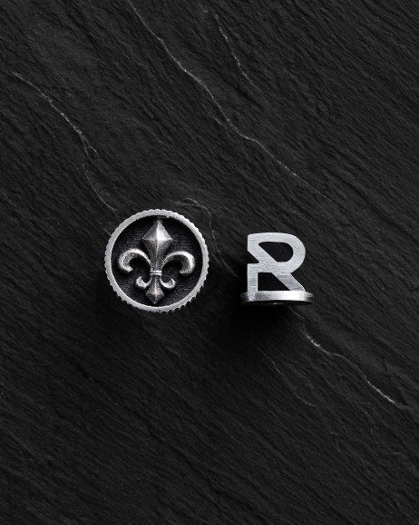 Srebrny mono - kolczyk FLEUR DE LIS