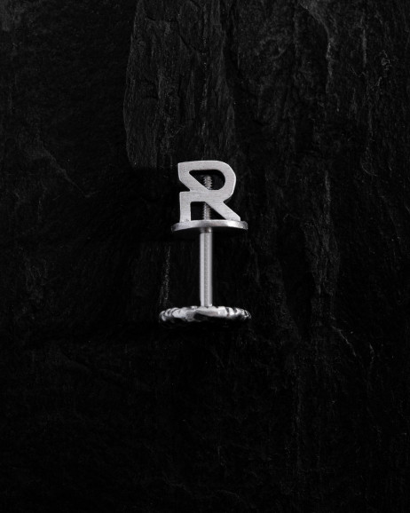 Srebrny mono - kolczyk MOON 3