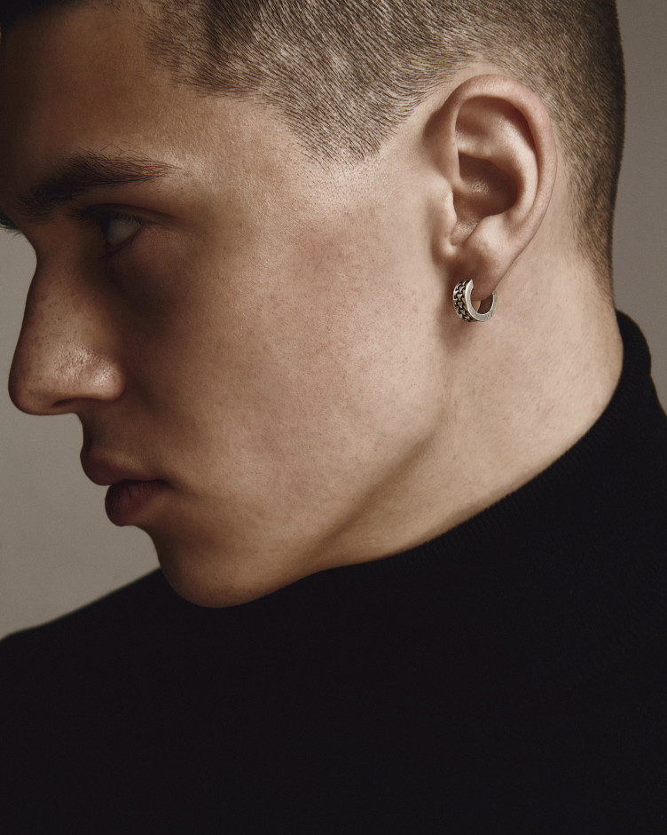 Srebrny kolczyk - kółko DEJAVU 4