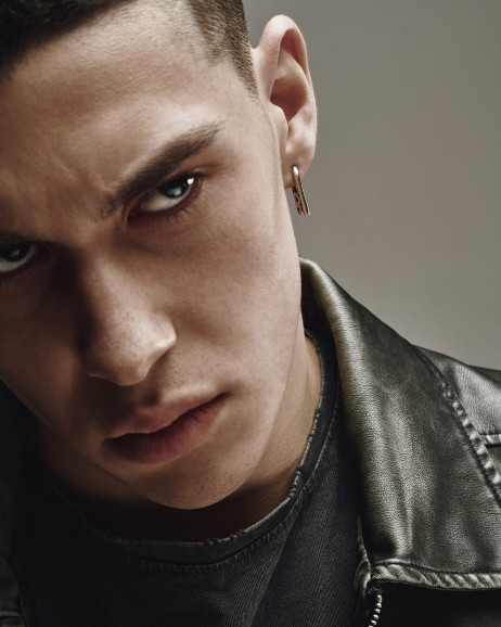 Srebrny mono - kolczyk REYTEL 4