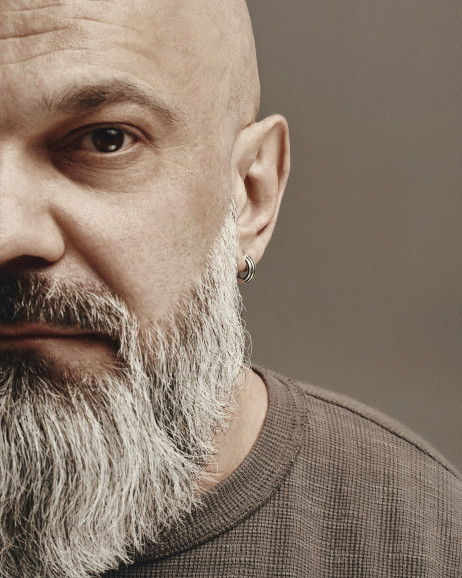 Srebrny kolczyk koło FOCUS 4