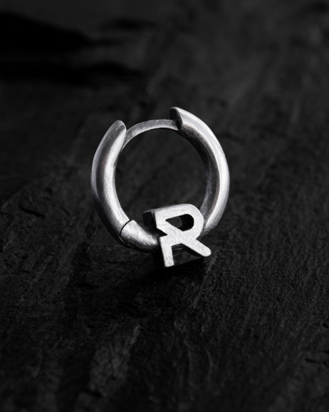 Srebrny mono - kolczyk REYTEL 3