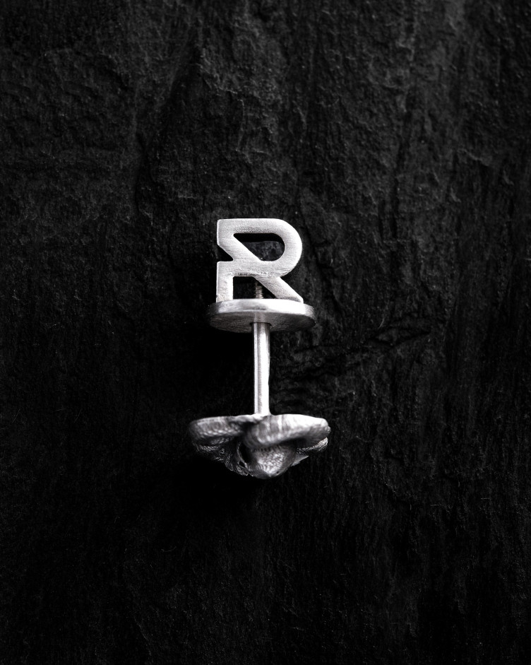 Srebrny mono - kolczyk MORTE SERPENS 2