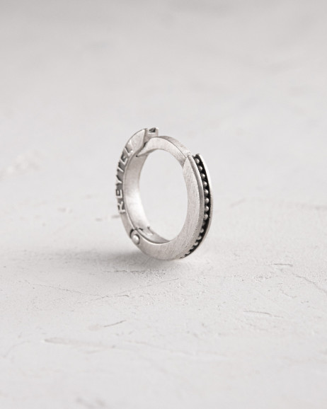 Srebrny mono - kolczyk MINIMAL 3