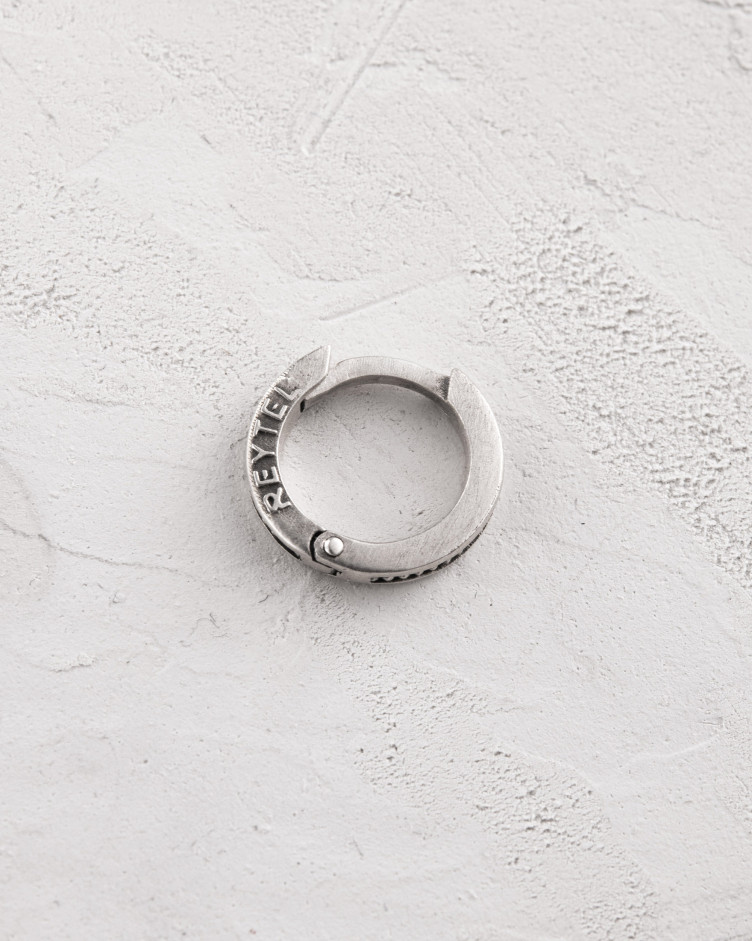 Srebrny mono - kolczyk MINIMAL 4