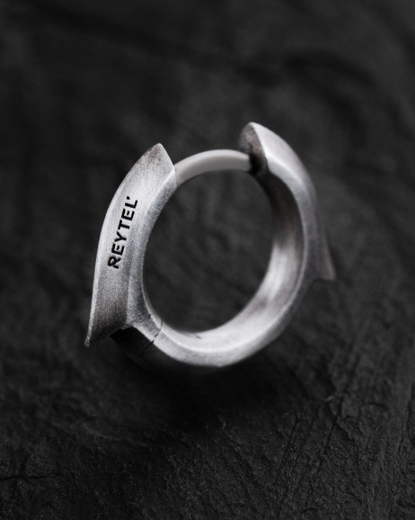 Srebrny kolczyk koło IGNEO 2