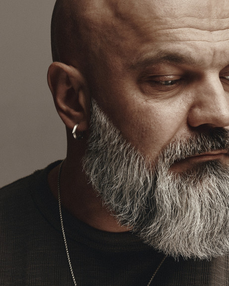 Srebrny kolczyk koło IGNEO 2