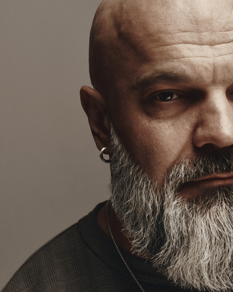 Srebrny kolczyk koło IGNEO 4