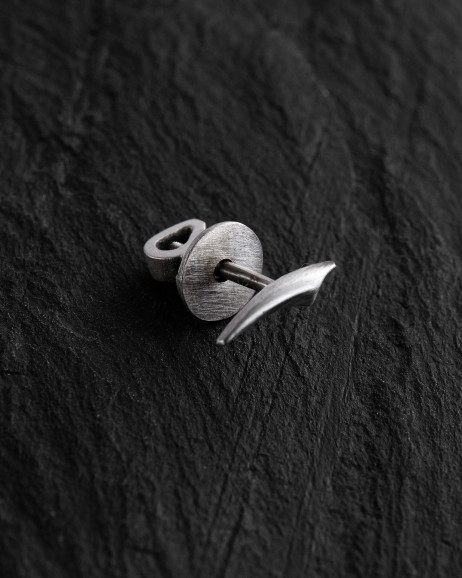 Silver single earring FANG 2