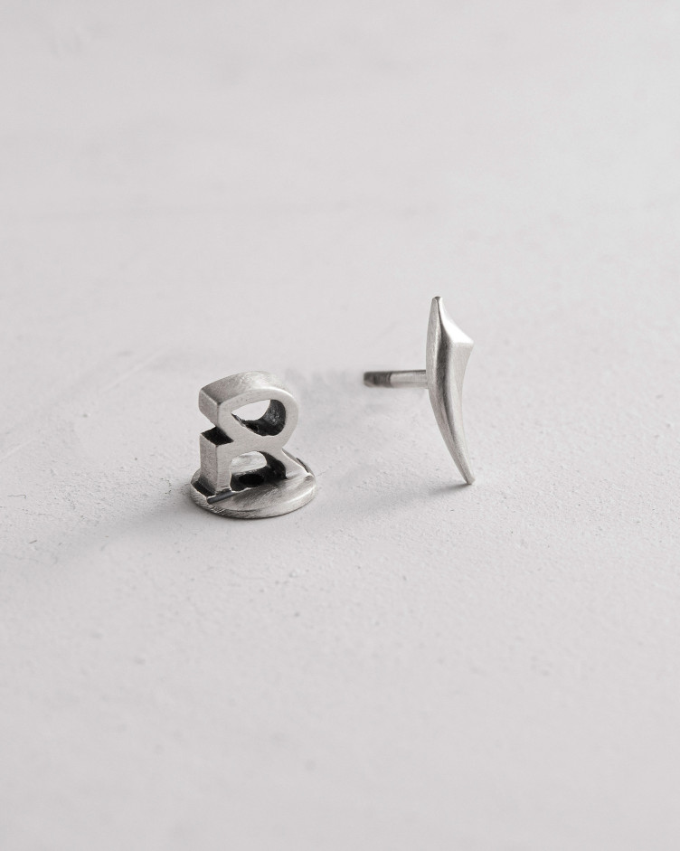Silver single earring FANG 6
