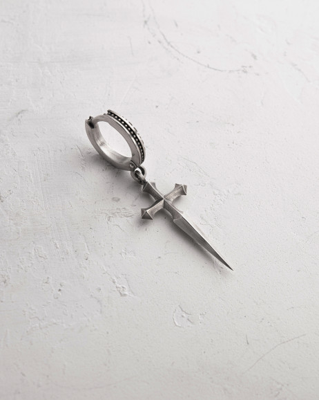 Srebrny kolczyk koło SWORD 3