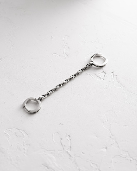 Srebrny pojedynczy kolczyk CHAIN (na dwa przekłucia) 3