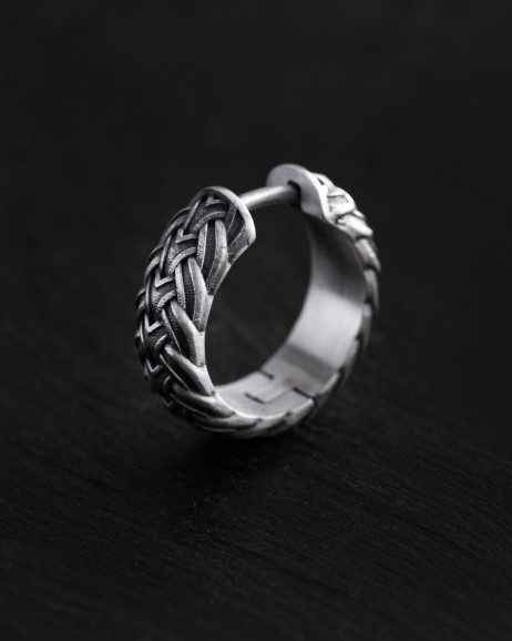 Srebrny kolczyk koło CELTIC KNOT 2