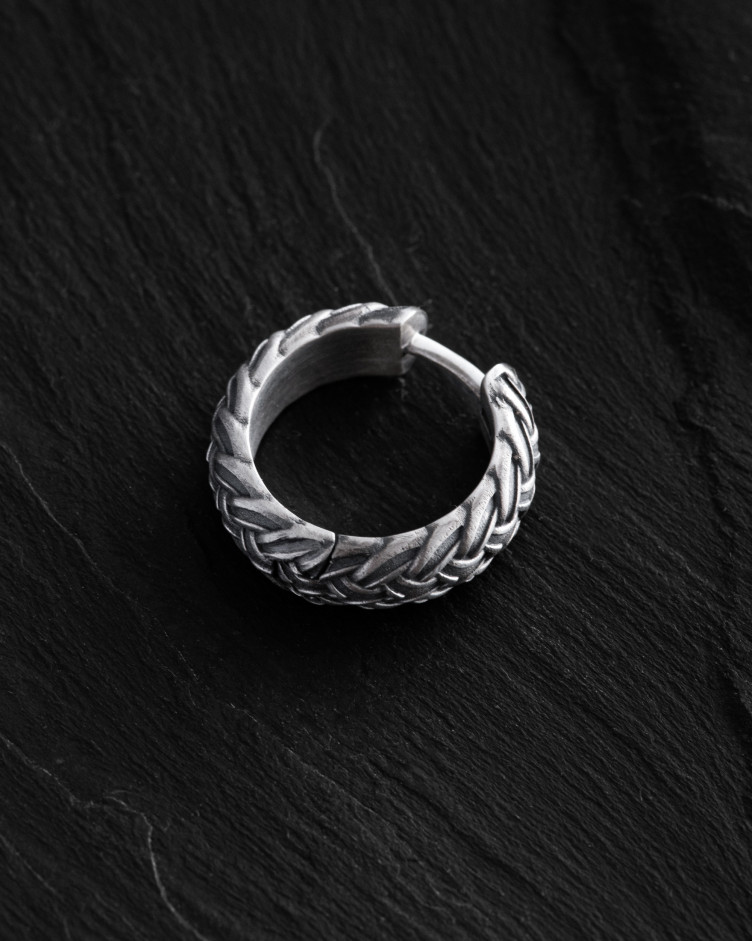 Srebrny kolczyk koło CELTIC KNOT 3