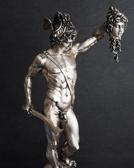 Srebrna figura ręcznie robiona THE TRIUMPH OF PERSEUS 2