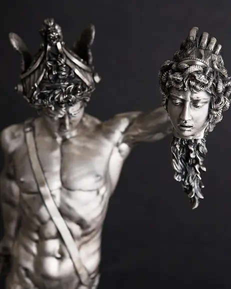 Srebrna figura ręcznie robiona THE TRIUMPH OF PERSEUS 4