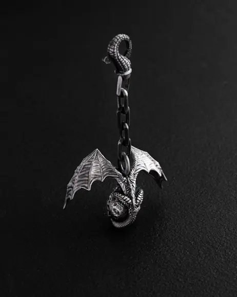 Srebrny brelok DRACO MUNDI 3