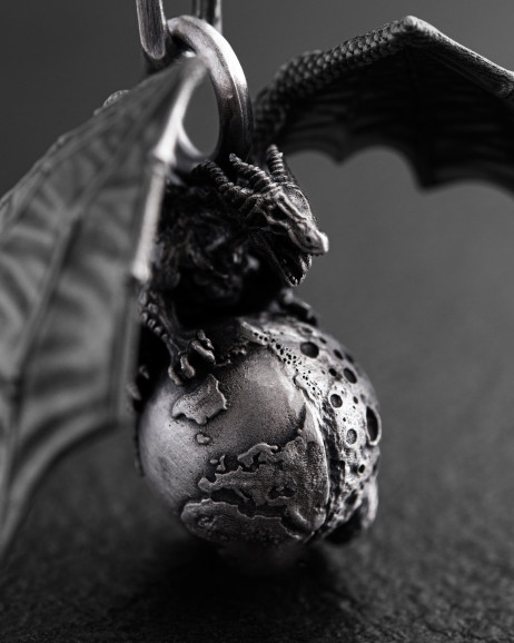 Srebrny brelok DRACO MUNDI 5