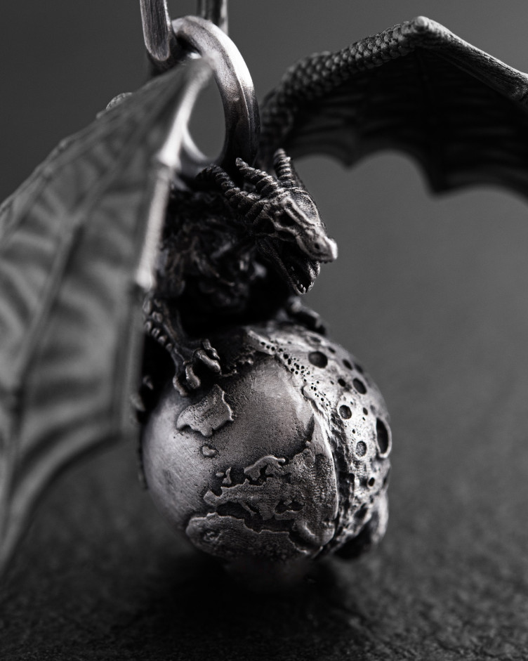 Srebrny brelok DRACO MUNDI 5