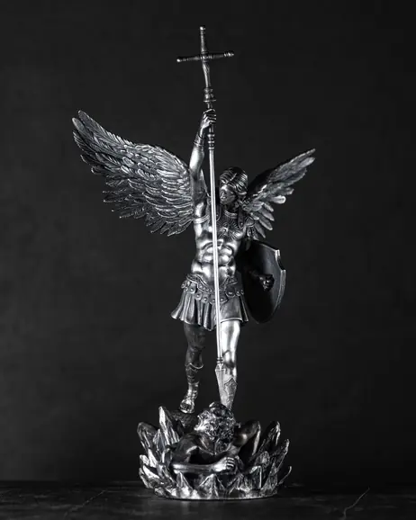 Srebrna figura ręcznie robiona ŚW. MICHAŁA ARCHANIOŁA