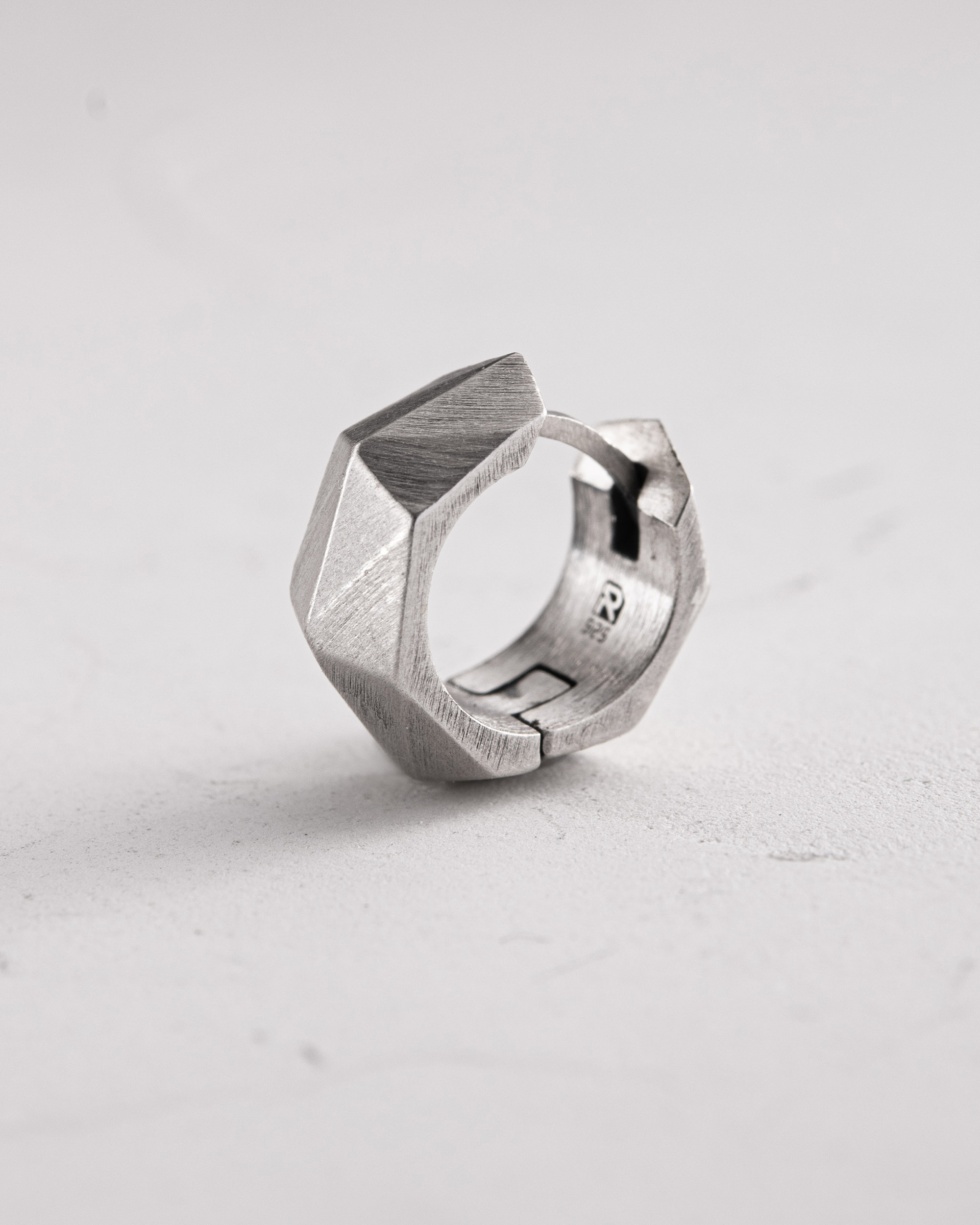 kolczyk męski kółko Reytel